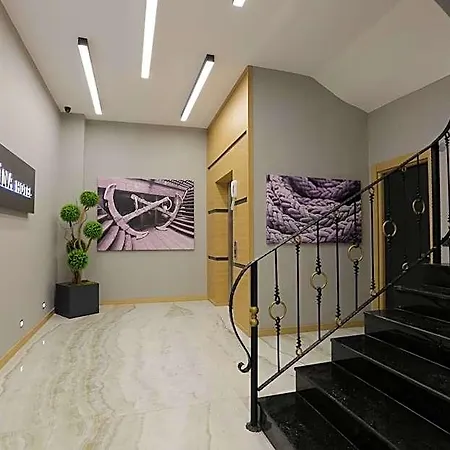 Marina Boutique Hotel 2*